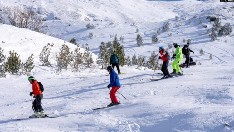“Ky është vendi im” – Liberalizimi i vizave s’i largon turistët kosovarë nga Boga