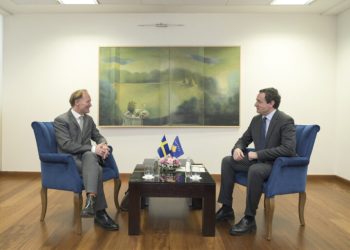 Kurti pret në takim ambasadorin suedez, flasin për ekonominë dhe shkëmbimet tregtare