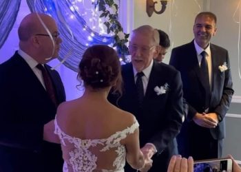 Martohet William Walker, të ftuar edhe mysafirë nga Kosova