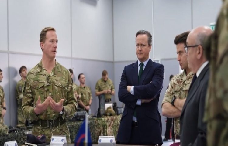 Cameron në “Film City”: Ushtria britanike do ta mbrojë Kosovën