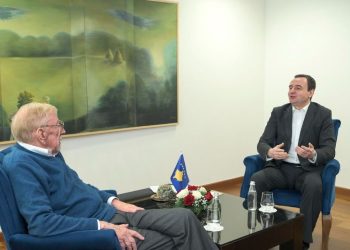 Walker takohet me Kurtin, ndjehet i lumtur dhe krenar për atë që Kosova ka arritur