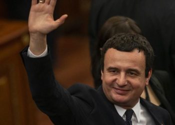 Kurti mirëpret vendimin e Spanjës për njohjen e pasaportave të Kosovës: Asaj sa vjen e po i shtohet vlera