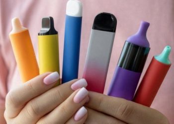 Qeveria e Mbretërisë së Bashkuar: Cigaret elektronike do të ndalohen për shëndetin e fëmijëve