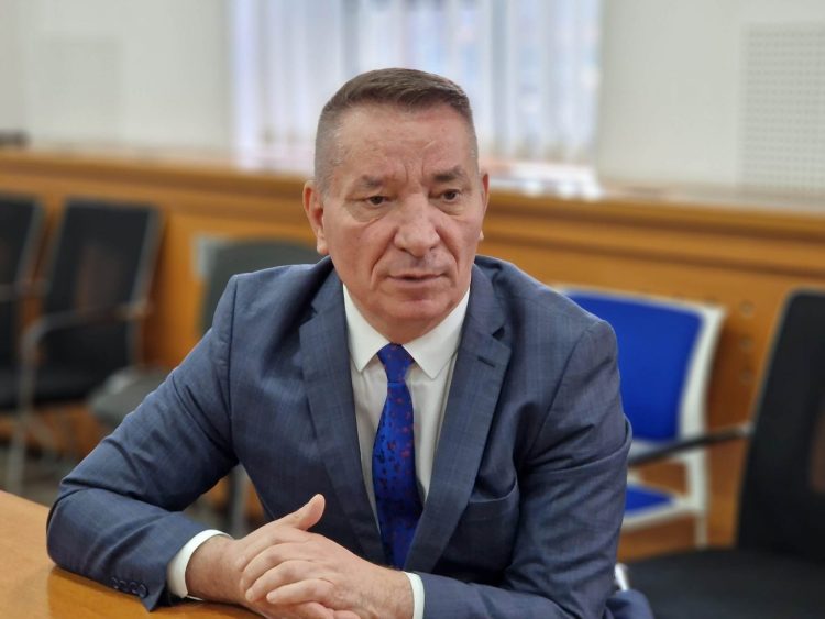 Modestia e Palë Lekajt : AAK-ja dhe Nisma do t’i marrin mbi 20 deputetë