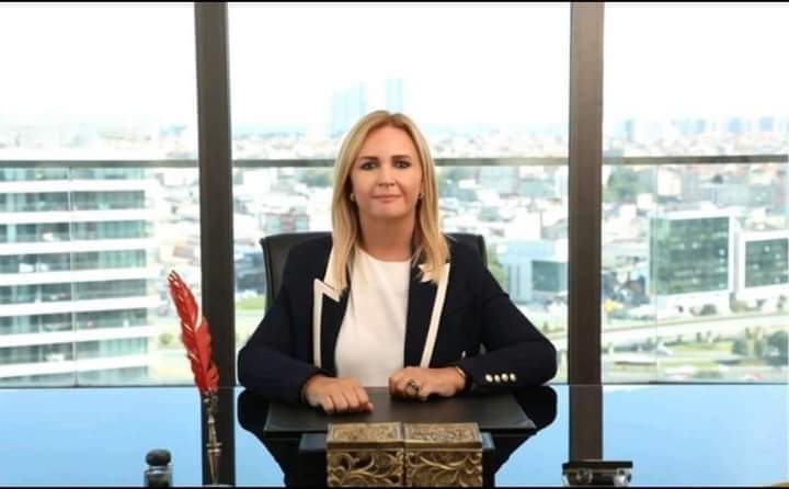 Kush është İlknur Kovaç Bayraktar, shqiptarja që synon të bëhet kryetare e Bajram Pashës në Stamboll