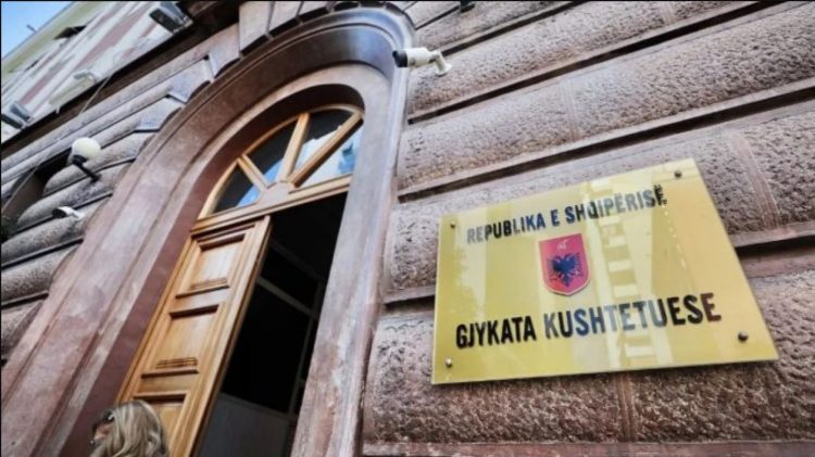 Marrëveshja e Shqipërisë me Italinë për emigrantët, Gjykata Kushtetuese shtyn seancën më 29 janar