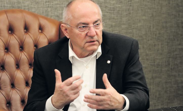 Deputeti gjerman: Nuk mund ta tolerojmë sjelljen autokratike të Vuçiqit