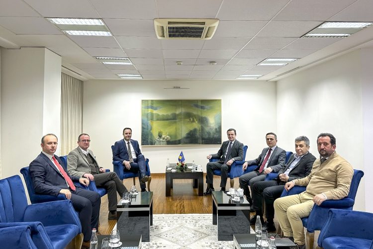 Takimi i Kurtit me opozitarët shqiptarë nga Maqedonia e Veriut, kryeministria jep detaje