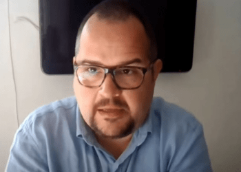 Avokati Jovanoviq: Rasti Radoiçiq ende në ngërç, shkelja e të drejtave të Sanduloviqit kaloi në heshtje në Serbi