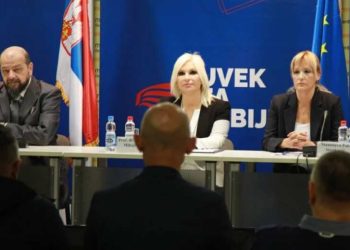 Lëvizja Serbe: Nuk duhet derdhur asnjë pikë gjaku, që Vuçiq dhe elita e tij të qëndrojnë në pushtet