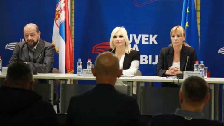 Lëvizja Serbe: Nuk duhet derdhur asnjë pikë gjaku, që Vuçiq dhe elita e tij të qëndrojnë në pushtet