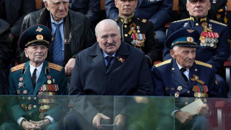 Lukashenko paralajmëron për Luftë të Tretë Botërore: Bota është buzë humnerës