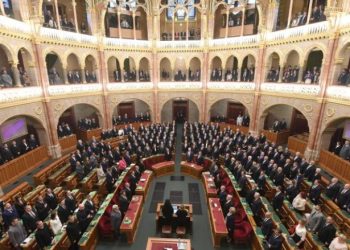 Orbán dhe partia e tij bojkotojnë seancën e parlamentit hungarez, ku do të ratifikohet oferta suedeze për pranim në NATO