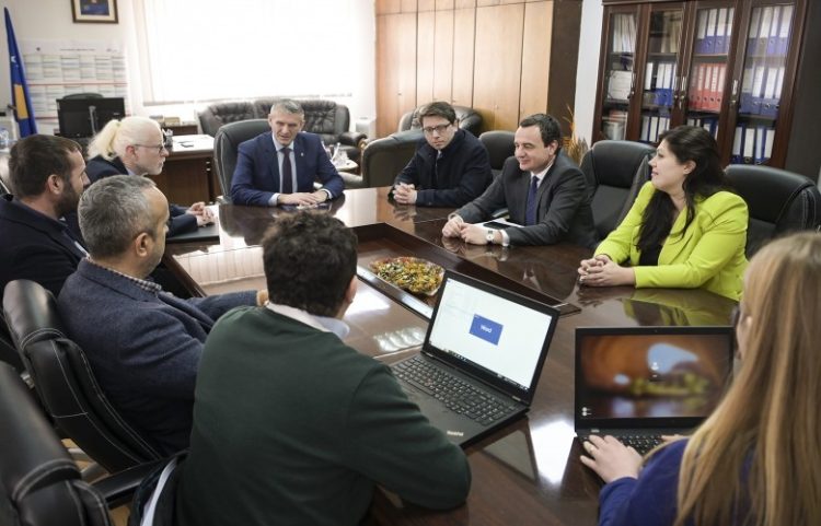 Kurti: Qeveria mbështet ASK-në për regjistrimin e popullsisë