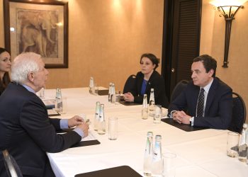 Kurti e Gërvalla takojnë Borrellin e Lajçakun: Nënshkrimi i marrëveshjeve i nevojshëm, pas shkeljeve të Serbisë