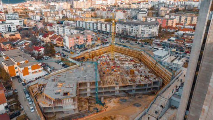 BIK publikon pamje nga ndërtimi i Xhamisë Qendrore në Prishtinë