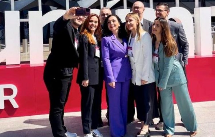 Presidentja Osmani në Katar: Të rinjtë tanë po kontribuojnë në fuqizimin e sektorit ICT