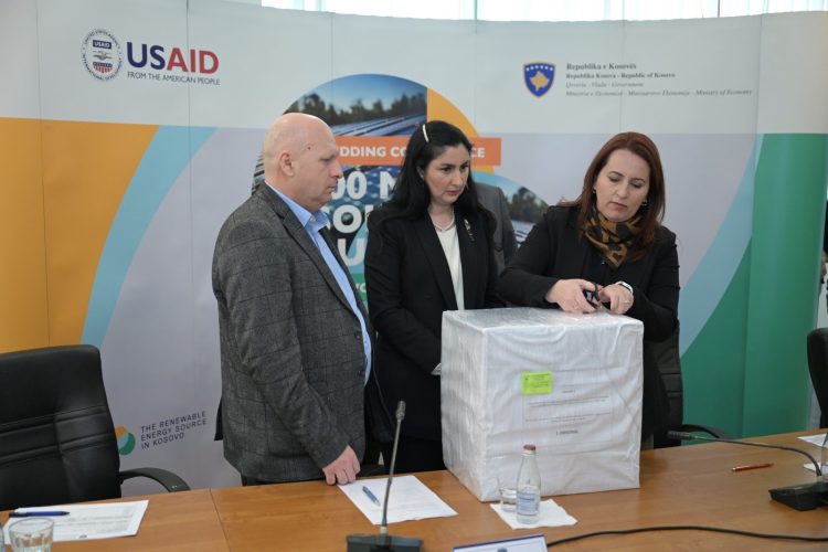 “Akuo Energy” pjesë e ankandit solar në Kosovë – ambasadori francez shpreh optimizëm për marrëdhëniet ekonomike