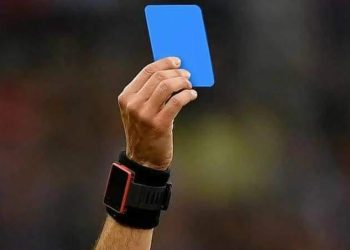 Kartoni i kaltërt shumë shpejt rregulli më i ri në futboll
