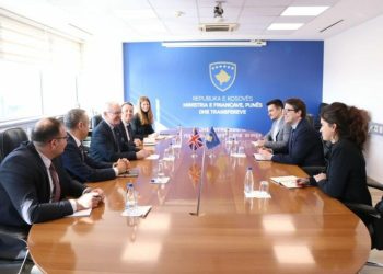 Murati pret të dërguarin britanik për tregti, ai përmend sektorin energjetik për investime