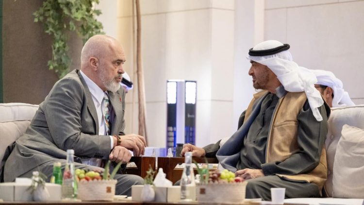 Edi Rama në Abu Dhabi për të nënshkruar marrëveshje për tregti të lirë