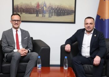 Maqedonci takoi kryetarin e komunës së Gjilanit, diskutuan për bashkëpunim