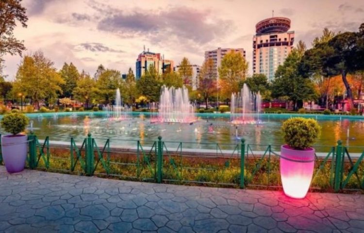 Media franceze “Voyages et Tourisme” sugjeron të vizitohet Shqipëria