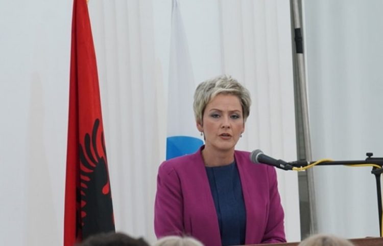 Sinani thotë se BE nuk reagon ndaj spastrimit të shqiptarëve në Luginë