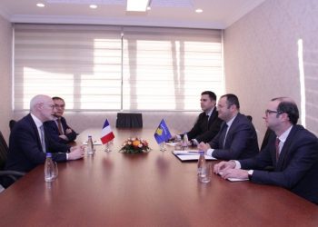 Ismail e Guerot flasin për informimin e qytetarëve për rregulloren e re