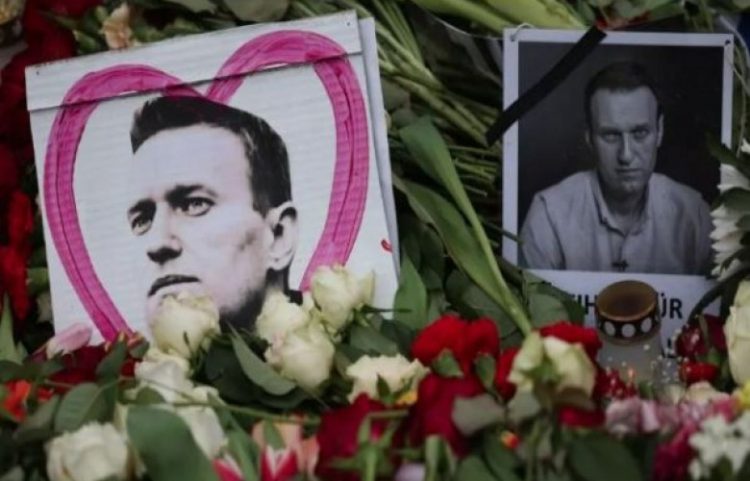 Trupi i Navalnyt do të mbahet për 2 javë nga autoritetet ruse