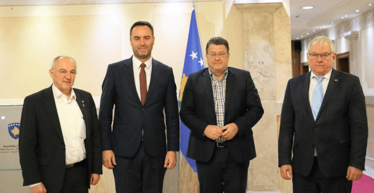 Kryetari Konjufca takoi një delegacion të Bundestagut gjerman