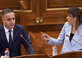 Haxhiu, Selmanajt: Kur të më lavdëroni ju, e di që nuk i kam punët mirë