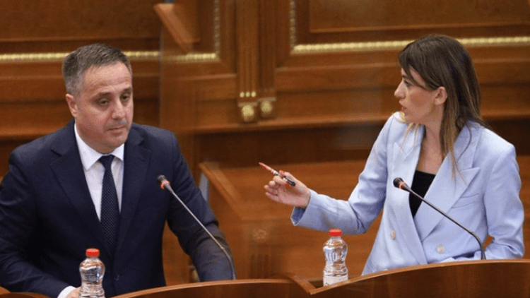 Haxhiu, Selmanajt: Kur të më lavdëroni ju, e di që nuk i kam punët mirë