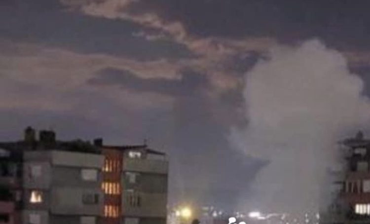 Shpërthim tek ‘Tre Rrokaqiejtë’ në veri, policia jep detaje