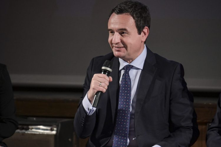 Kurti: Buxheti i komunave këtë vit është për 40 për qind më i lartë se para tri viteve