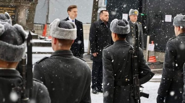 Ministri Maqedonci pritet nga homologu finlandez, diskutojnë për situatën e sigurisë në Kosovë