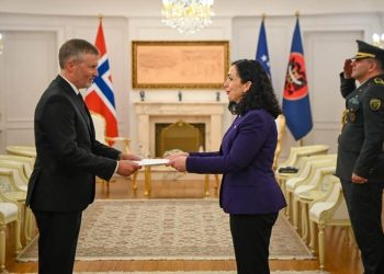 Osmani pranoi letrat kredenciale nga ambasadori jorezident i Norvegjisë