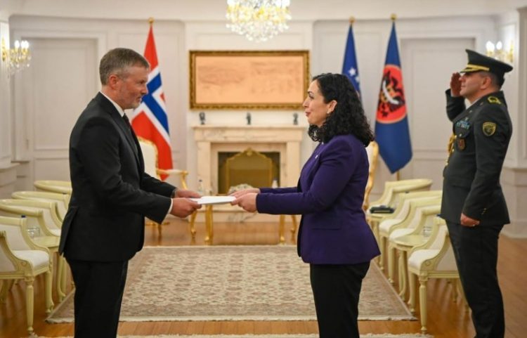 Osmani pranoi letrat kredenciale nga ambasadori jorezident  i Norvegjisë
