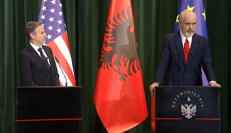 Rama justifikon Vuçiqin edhe në sy të Blinkenit: Kërkesat e Serbisë në tryezën e dialogut nuk janë shtrënguese, por…