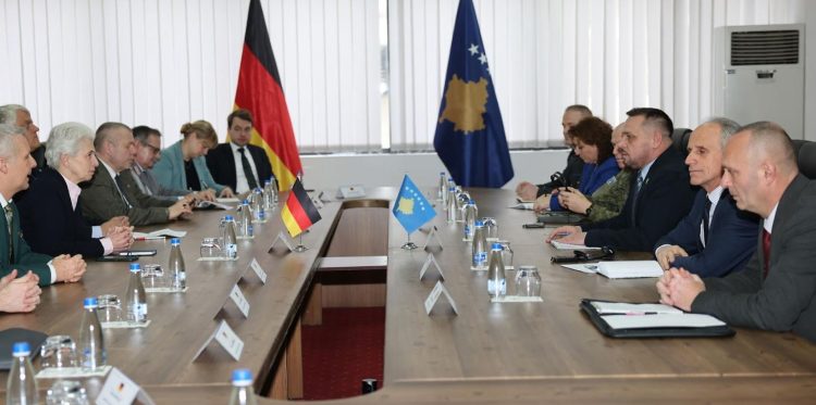 Maqedonci, delegacionit gjerman: Synimi ynë, anëtarësimi në NATO