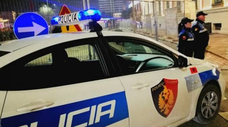 Nënë e bijë gjenden pa shenja jete në banesën e tyre në Korçë