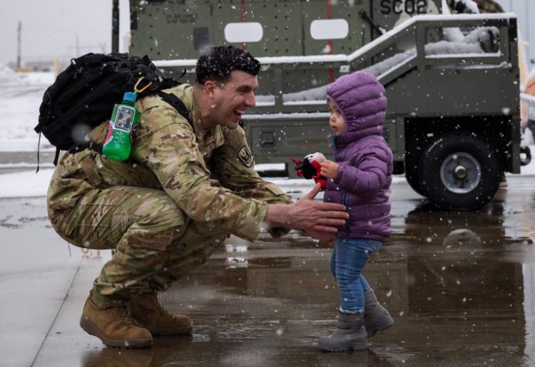 Ushtarët amerikanë kthehen në shtëpi pas 10 muajsh shërbim në Kosovë, Garda Kombëtare publikon fotografitë