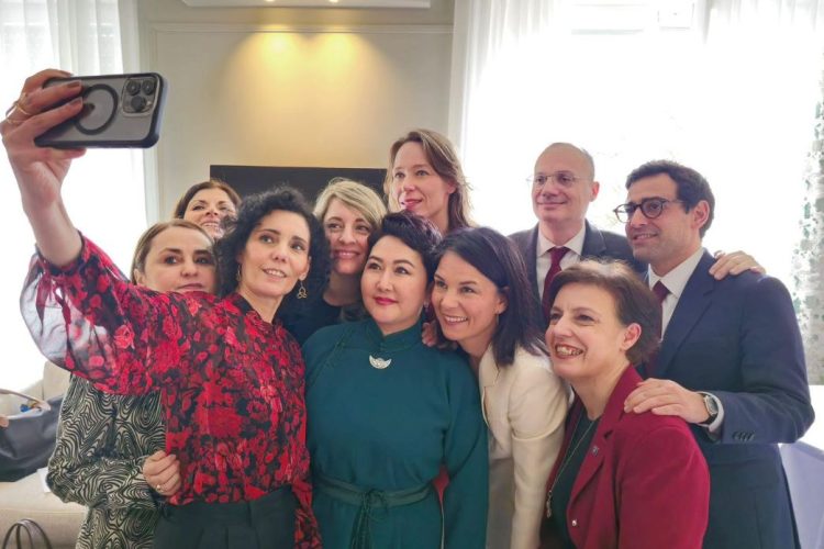 Gërvalla bashkë me ministret e tjera të Jashtme miratojnë deklaratë në mbështetje të grave dhe vajzave nga Afganistani