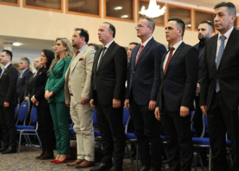 Liderët e opozitës shqiptare në Maqedoni nënshkruajnë deklaratën e bashkimit në Ditën e Pavarësisë së Kosovës