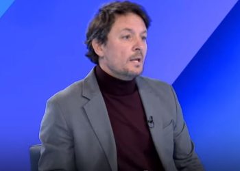 Shkarkohet kryesuesi i Kuvendit Komunal të Prishtinës, Pëllumb Bajqinovci
