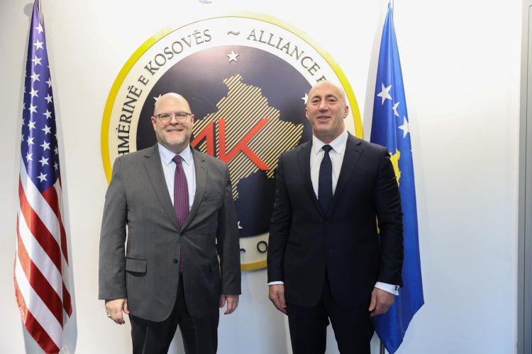 Haradinaj në takimin me Hovenier: Të ndodhë me hapa të përshpejtuar anëtarësimi i Kosovës në NATO