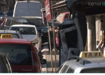 Taksistët serbë në veri vëzhgojnë Policinë