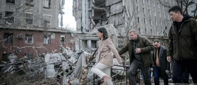 Ministrja gjermane lë në gjysmë vizitën në një qytet ukrainas, kërcënohej nga një dron rus