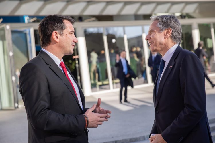 Veliaj takohet me Blinkenin, flasin për investimin “më të madh të përbashkët shqiptaro-amerikan”