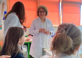 Për herë të parë në Kosovë, nis vaksinimi HPV i vajzave